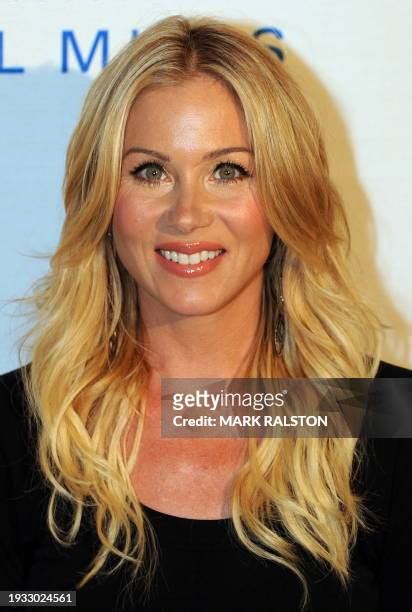 13,936 Christina Applegate Images Stock Photos and High